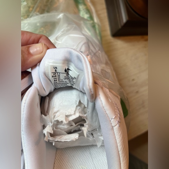 Women’s Nike Air Force 1’s Platforms. Triple White Size 8 NWOT. - Picture 8 of 8